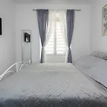 Zana Οπατία