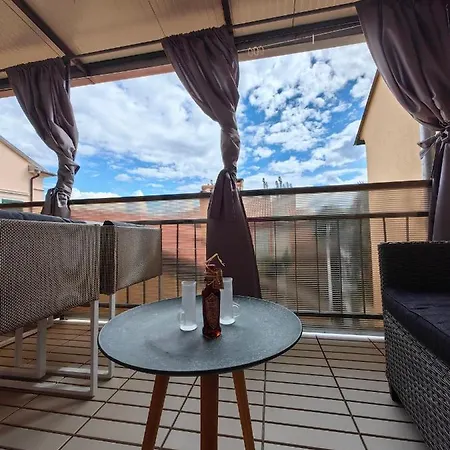 Zana Apartament *
