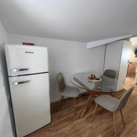 Zana Apartament *