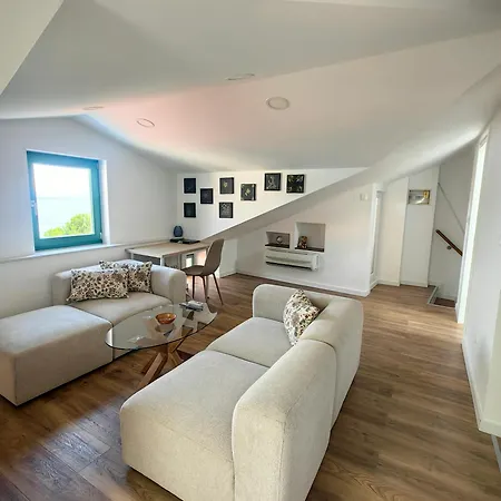 Zana Apartament *